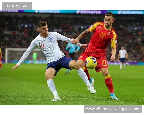 切尔西边路推进持续施压