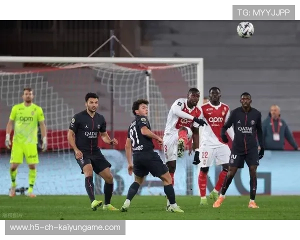 巴黎后场组织高效，法甲争冠形势一片明朗