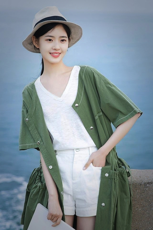 开云体育网页入口-短道速滑训练营侧重技术细节优化，短道速滑基础教学视频